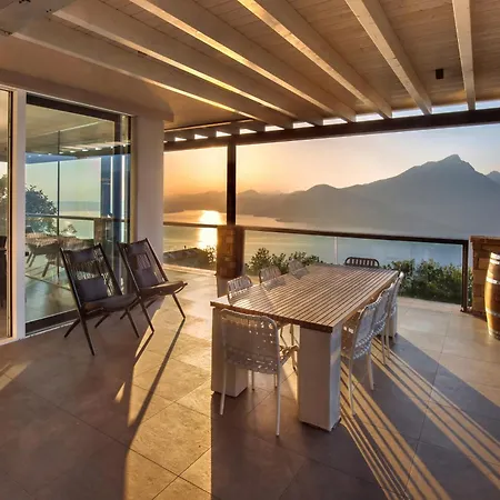 Gemmma With Pool San Zeno di Montagna