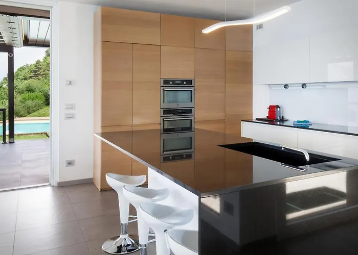 Gemmma With Pool * San Zeno di Montagna